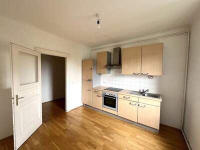 Altbauwohnung kaufen in 8020 Graz (Bild 1)