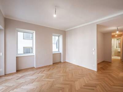 Altbauwohnung mit Balkon kaufen in 1160 Wien (Bild 3)