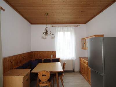 Altbauwohnung mit Balkon mieten in 4230 Pregarten (Bild 1)