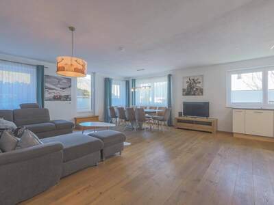 Wohnung kaufen in 5741 Neukirchen