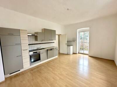 Altbauwohnung mit Balkon mieten in 8753 Fohnsdorf (Bild 1)