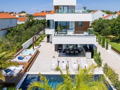 Haus kaufen in 23000 Zadar (Bild 1)