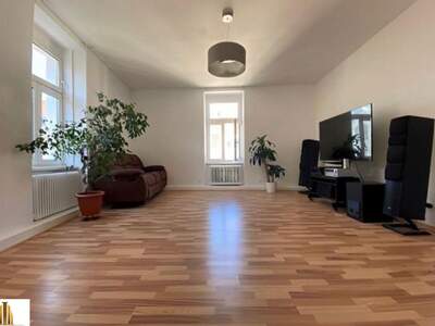Altbauwohnung kaufen in 1070 Wien (Bild 2)