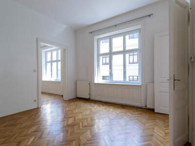 Altbauwohnung mit Balkon kaufen in 1060 Wien (Bild 3)