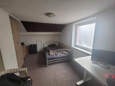 Altbauwohnung mit Balkon mieten in 1220 Wien (Bild 2)