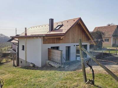 Einfamilienhaus kaufen in 8493 Klöch (Bild 2)