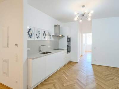 Altbauwohnung mit Balkon kaufen in 1150 Wien