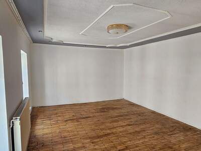 Altbauwohnung mit Balkon mieten in 2500 Baden (Bild 2)