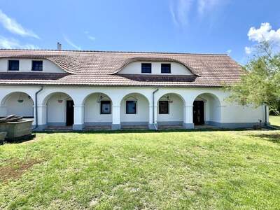 Haus mit Garten kaufen in 9665 Vámoscsalád (Bild 1)