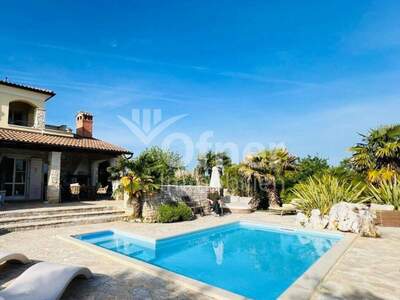 Haus kaufen in 52440 Porec (Bild 3)