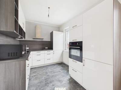 Wohnung mit Balkon kaufen in 2460 Bruck an der Leitha (Bild 1)