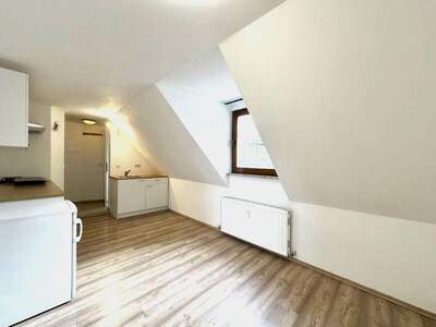 Altbauwohnung kaufen in 8010 Graz (Bild 2)