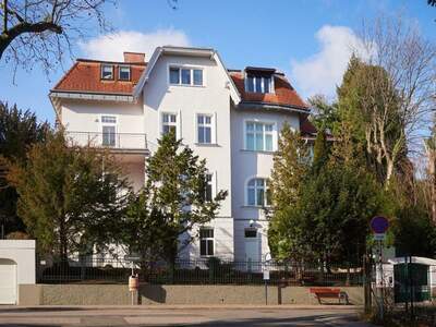 Altbauwohnung kaufen in 1130 Wien