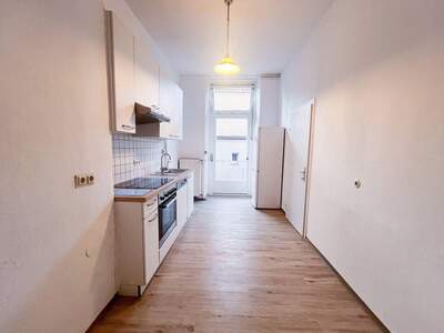 Altbauwohnung mit Balkon mieten in 8010 Graz (Bild 4)