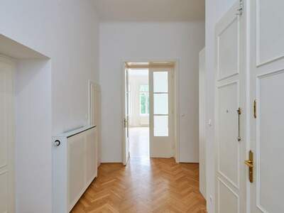 Altbauwohnung mit Balkon mieten in 1040 Wien (Bild 5)