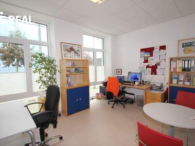 Büro / Praxis kaufen in 3300 Amstetten (Bild 1)