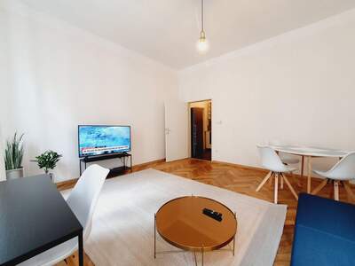 Altbauwohnung kaufen in 1150 Wien (Bild 2)