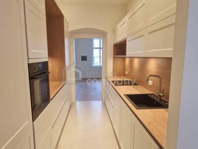 Altbauwohnung kaufen in 1180 Wien (Bild 1)