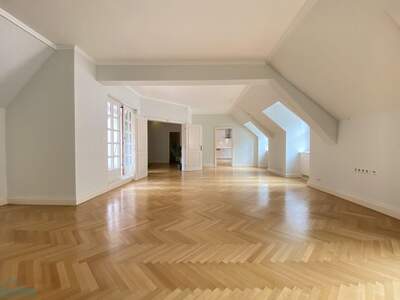 Altbauwohnung mieten in 1010 Wien (Bild 1)