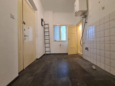 Altbauwohnung kaufen in 1130 Wien (Bild 5)