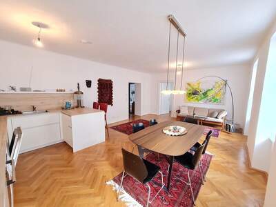 Altbauwohnung kaufen in 1150 Wien (Bild 2)