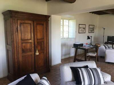 Haus mit Garten kaufen in 95015 Carmignano (Bild 4)