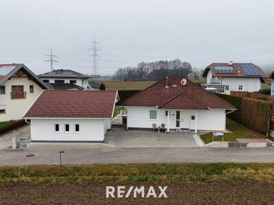 Bungalow kaufen in 4951 Polling