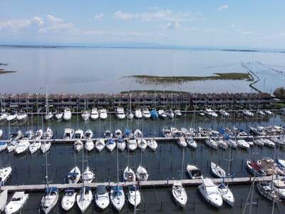 Haus mit Garten kaufen in 33050 Aprilia Marittima (Bild 3)