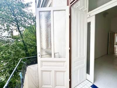 Altbauwohnung mit Balkon kaufen in 1070 Wien (Bild 4)