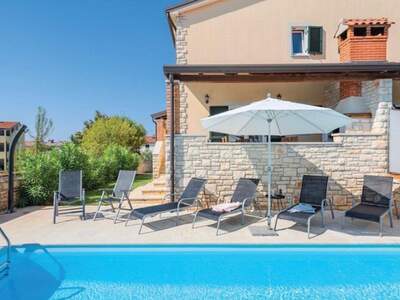 Haus kaufen in 52470 Umag (Bild 2)