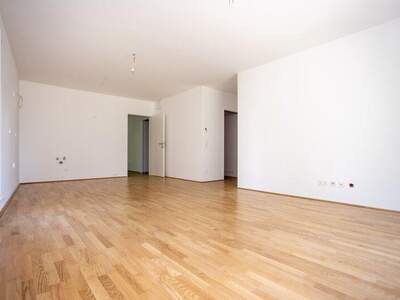 Terrassenwohnung kaufen in 2700 Wr. Neustadt (Bild 1)