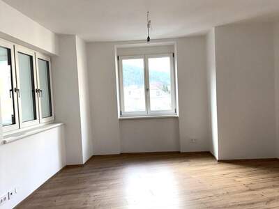 Altbauwohnung mit Balkon mieten in 8680 Mürzzuschlag (Bild 4)