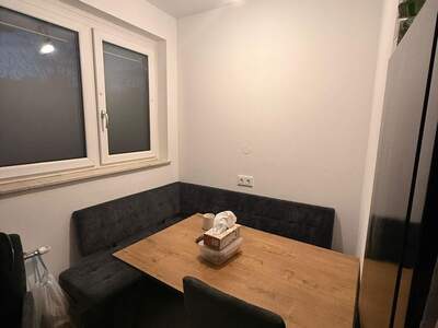 Altbauwohnung mit Balkon mieten in 9020 St. Martin (Bild 3)