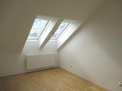 Dachgeschosswohnung mieten in 8020 Graz