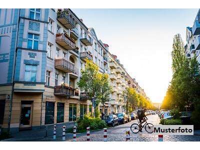 Gastronomie und Wohnung kaufen in 5760 Saalfelden (Bild 1)