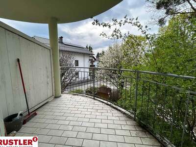 Altbauwohnung mit Balkon mieten in 5020 Salzburg (Bild 1)