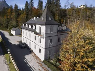 Altbauwohnung mit Balkon kaufen in 8990 Bad Aussee (Bild 2)