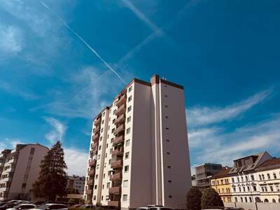 Altbauwohnung kaufen in 4040 Linz (Bild 1)
