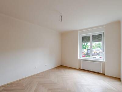 Altbauwohnung mit Balkon kaufen in 8010 Graz (Bild 4)