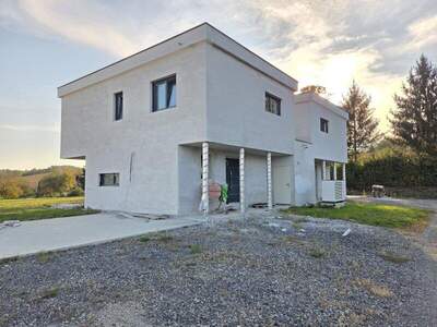 Mehrfamilienhaus kaufen in 8093 Dietersdorf (Bild 1)