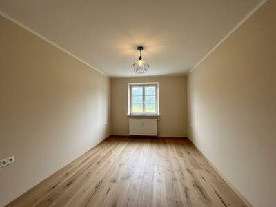 Altbauwohnung mit Balkon kaufen in 5120 St. Pantaleon (Bild 3)