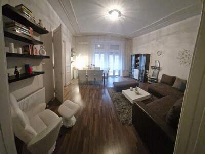 Altbauwohnung mit Balkon kaufen