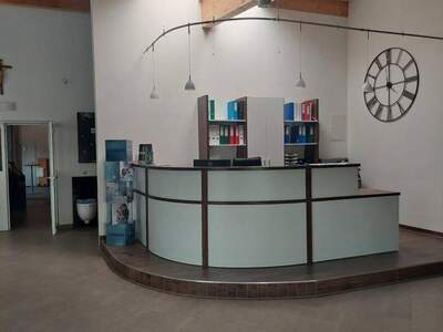 Gewerbeobjekt mieten in 2422 Pama