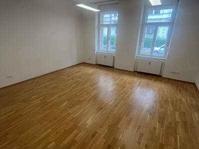 Altbauwohnung mit Balkon mieten in 8010 Graz (Bild 5)