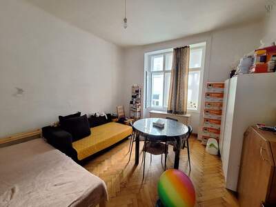 Altbauwohnung kaufen in 1170 Wien (Bild 3)