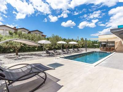 Haus kaufen in 52463 Višnjan (Bild 2)