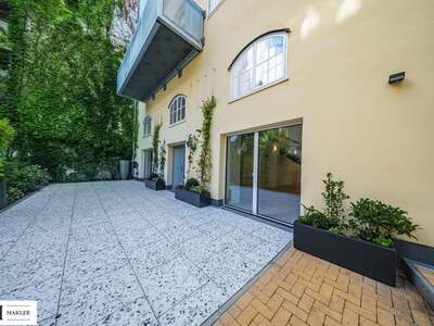 Altbauwohnung mit Balkon kaufen in 1040 Wien (Bild 4)