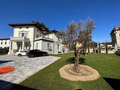 Haus kaufen in 33100 Udine (Bild 1)