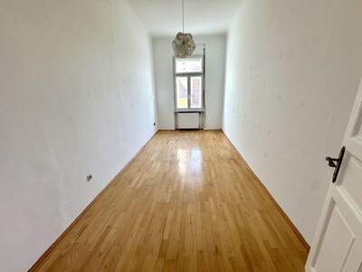 Altbauwohnung mit Balkon mieten in 8020 Graz (Bild 2)