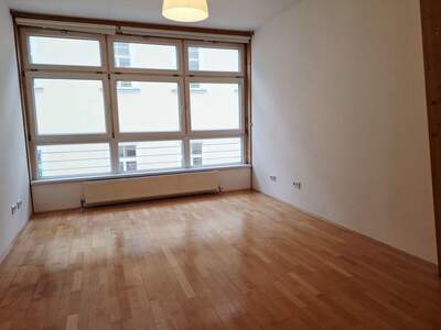 Altbauwohnung mit Balkon mieten in 8010 Graz (Bild 4)